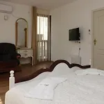за гости Radea 公寓 *