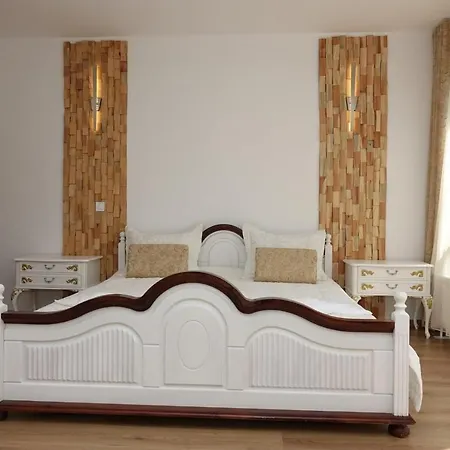 за гости Radea *