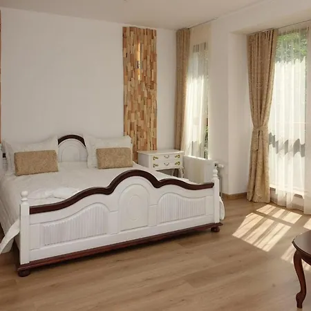 за гости Radea *