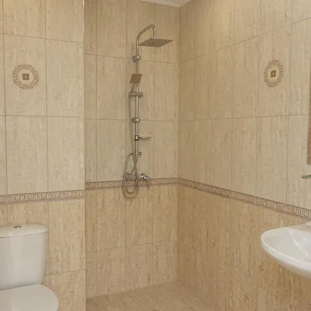 за гости Radea Devin