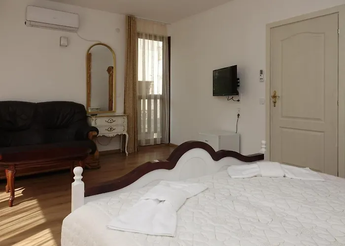 за гости Radea Apartament *